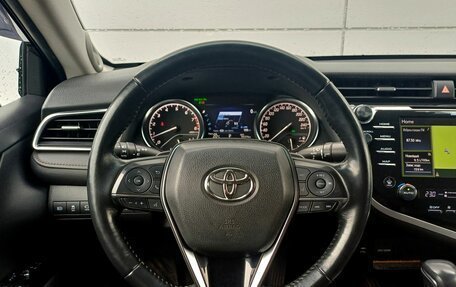 Toyota Camry, 2018 год, 2 950 000 рублей, 17 фотография