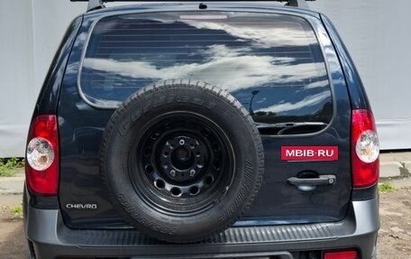 Chevrolet Niva I рестайлинг, 2011 год, 640 000 рублей, 4 фотография