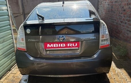 Toyota Prius, 2011 год, 1 100 000 рублей, 4 фотография