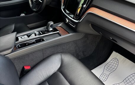 Volvo S60 III, 2022 год, 3 170 000 рублей, 20 фотография