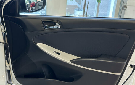 Hyundai Solaris II рестайлинг, 2011 год, 839 000 рублей, 16 фотография