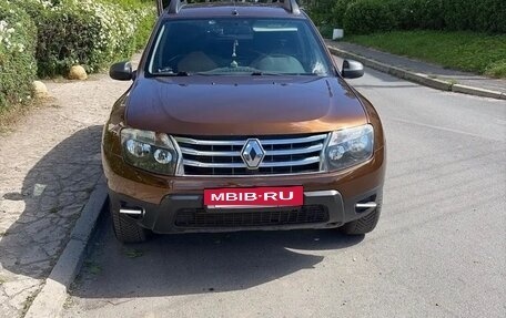 Renault Duster I рестайлинг, 2012 год, 900 000 рублей, 2 фотография