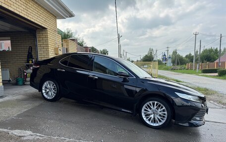 Toyota Camry, 2018 год, 2 550 000 рублей, 22 фотография