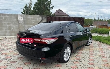 Toyota Camry, 2018 год, 2 550 000 рублей, 15 фотография