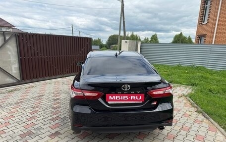 Toyota Camry, 2018 год, 2 550 000 рублей, 18 фотография