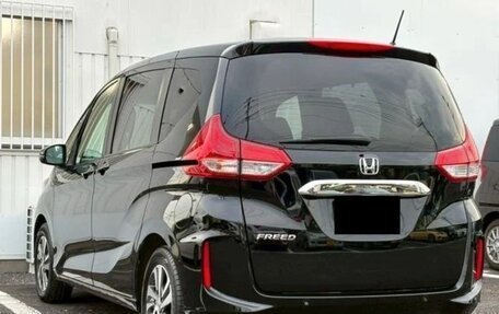 Honda Freed II, 2023 год, 1 430 000 рублей, 7 фотография