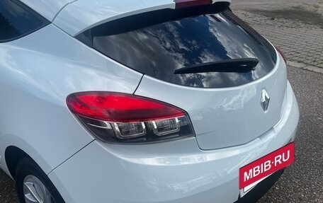 Renault Megane III, 2013 год, 859 000 рублей, 8 фотография