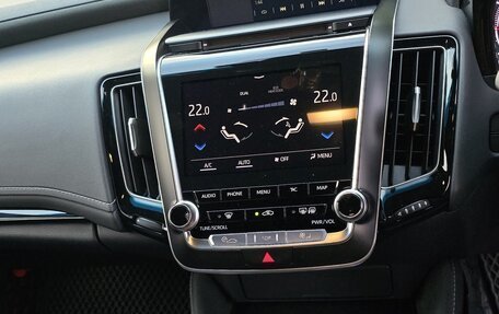 Toyota Crown, 2019 год, 3 330 000 рублей, 9 фотография