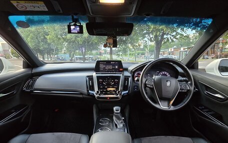 Toyota Crown, 2019 год, 3 330 000 рублей, 11 фотография