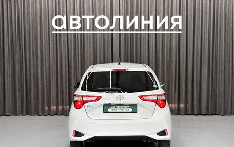 Toyota Vitz, 2019 год, 980 000 рублей, 6 фотография
