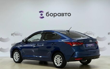 Hyundai Solaris II рестайлинг, 2022 год, 1 650 000 рублей, 5 фотография