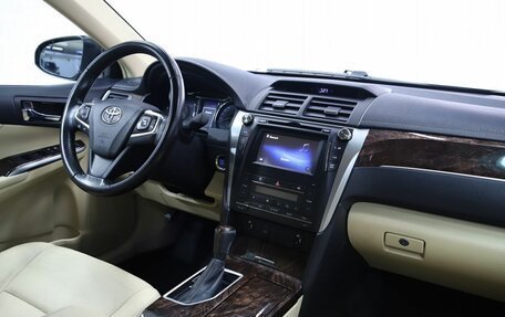 Toyota Camry, 2015 год, 1 820 000 рублей, 13 фотография