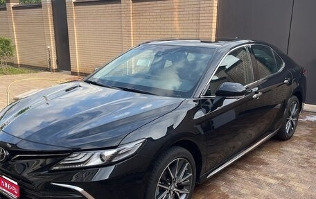 Toyota Camry, 2023 год, 3 750 000 рублей, 1 фотография