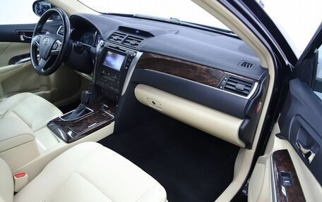 Toyota Camry, 2015 год, 1 820 000 рублей, 19 фотография
