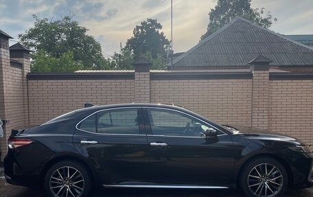 Toyota Camry, 2023 год, 3 750 000 рублей, 3 фотография