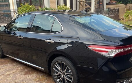 Toyota Camry, 2023 год, 3 750 000 рублей, 6 фотография
