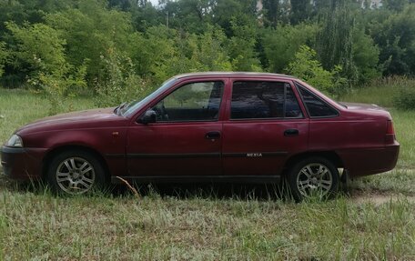 Daewoo Nexia I рестайлинг, 2009 год, 95 000 рублей, 2 фотография