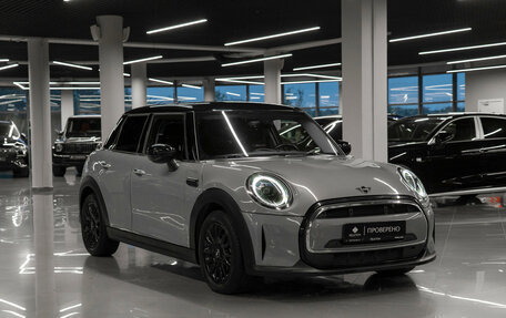 MINI Hatch, 2021 год, 2 500 000 рублей, 2 фотография