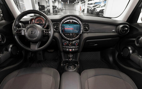 MINI Hatch, 2021 год, 2 500 000 рублей, 8 фотография