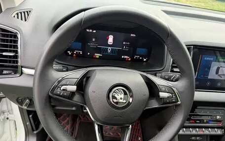 Skoda Karoq I, 2022 год, 2 050 000 рублей, 9 фотография