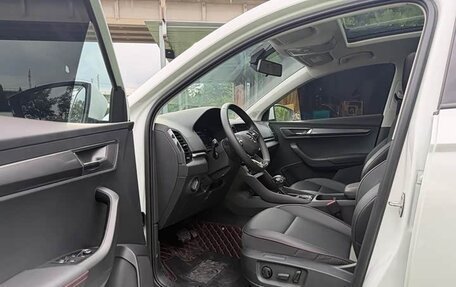 Skoda Karoq I, 2022 год, 2 050 000 рублей, 13 фотография