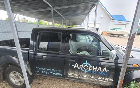 Nissan NP300, 2011 год, 350 000 рублей, 2 фотография
