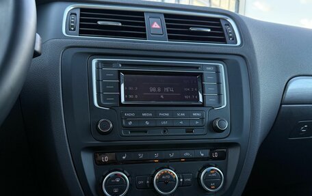 Volkswagen Jetta VI, 2014 год, 1 290 000 рублей, 16 фотография