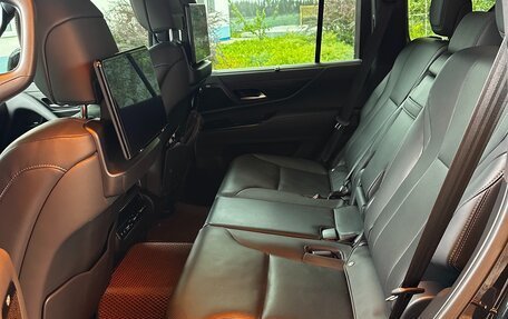 Lexus LX, 2022 год, 13 000 000 рублей, 7 фотография