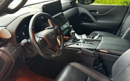 Lexus LX, 2022 год, 13 000 000 рублей, 8 фотография