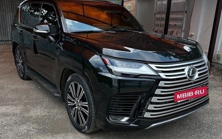 Lexus LX, 2022 год, 13 000 000 рублей, 9 фотография