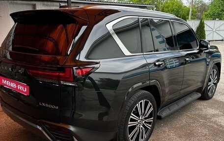 Lexus LX, 2022 год, 13 000 000 рублей, 2 фотография