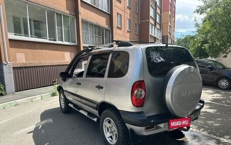Chevrolet Niva I рестайлинг, 2003 год, 340 000 рублей, 4 фотография