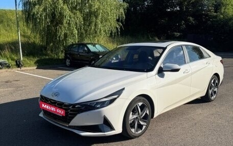 Hyundai Elantra, 2023 год, 1 720 000 рублей, 2 фотография