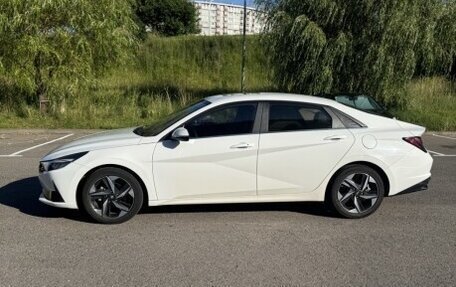 Hyundai Elantra, 2023 год, 1 720 000 рублей, 4 фотография