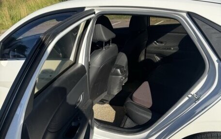 Hyundai Elantra, 2023 год, 1 720 000 рублей, 19 фотография