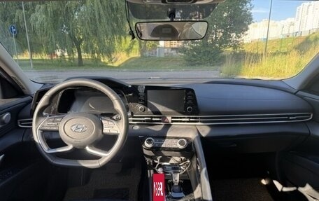 Hyundai Elantra, 2023 год, 1 720 000 рублей, 18 фотография