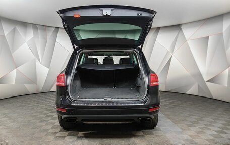 Volkswagen Touareg III, 2011 год, 1 329 000 рублей, 12 фотография