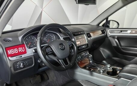 Volkswagen Touareg III, 2011 год, 1 329 000 рублей, 19 фотография