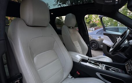 Jaguar F-Pace, 2017 год, 3 000 000 рублей, 14 фотография