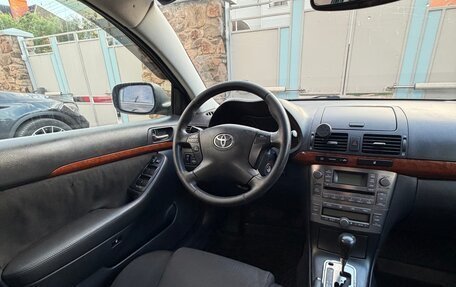 Toyota Avensis III рестайлинг, 2008 год, 670 000 рублей, 24 фотография