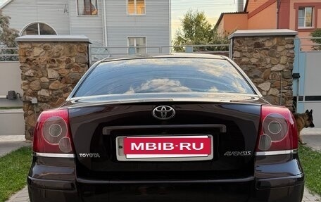 Toyota Avensis III рестайлинг, 2008 год, 670 000 рублей, 32 фотография