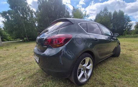 Opel Astra J, 2010 год, 680 000 рублей, 3 фотография