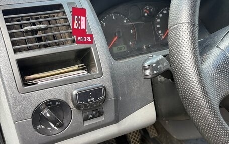 Volkswagen Transporter T5 рестайлинг, 2008 год, 750 000 рублей, 8 фотография