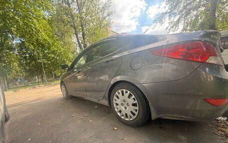 Hyundai Solaris II рестайлинг, 2013 год, 850 000 рублей, 4 фотография