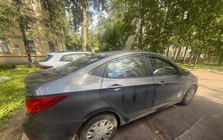Hyundai Solaris II рестайлинг, 2013 год, 850 000 рублей, 3 фотография