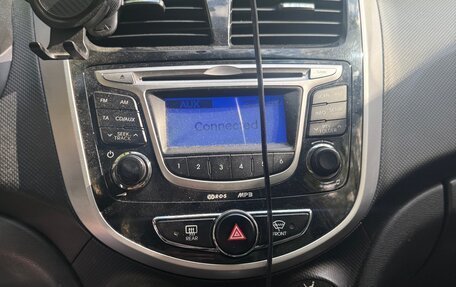 Hyundai Solaris II рестайлинг, 2013 год, 850 000 рублей, 9 фотография
