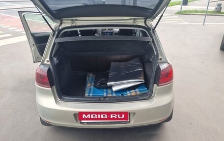 Volkswagen Golf VI, 2011 год, 680 000 рублей, 2 фотография
