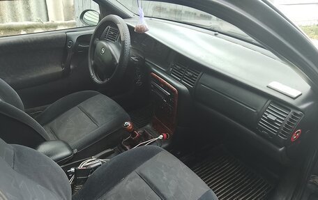 Opel Vectra B рестайлинг, 1996 год, 120 000 рублей, 3 фотография