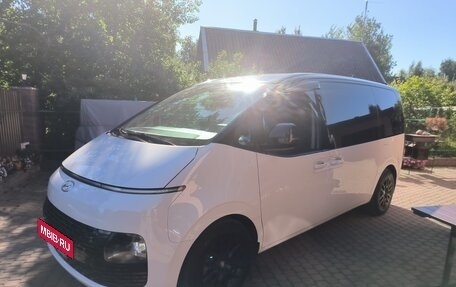 Hyundai Staria, 2022 год, 4 690 000 рублей, 4 фотография