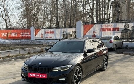 BMW 3 серия, 2019 год, 2 400 000 рублей, 2 фотография